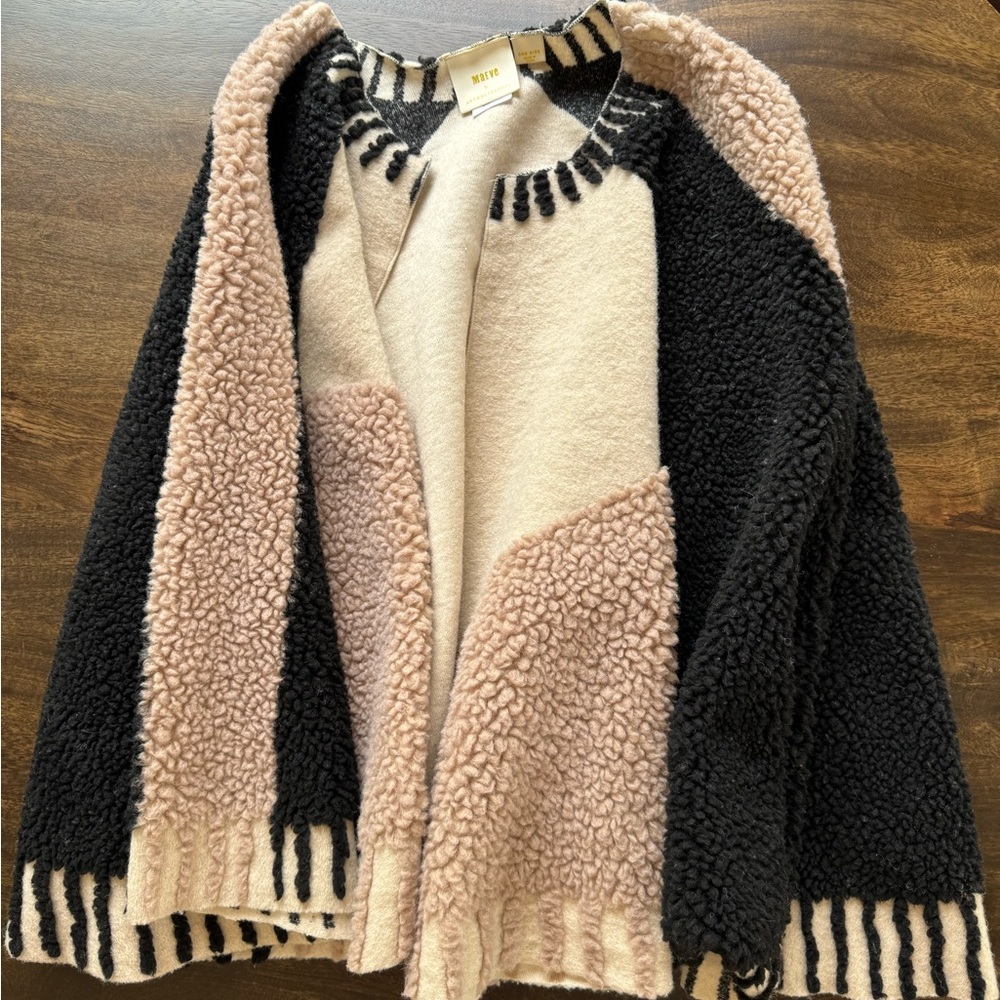 Anthropologie Maeve Dusk & Dawn Capelet / Shawl